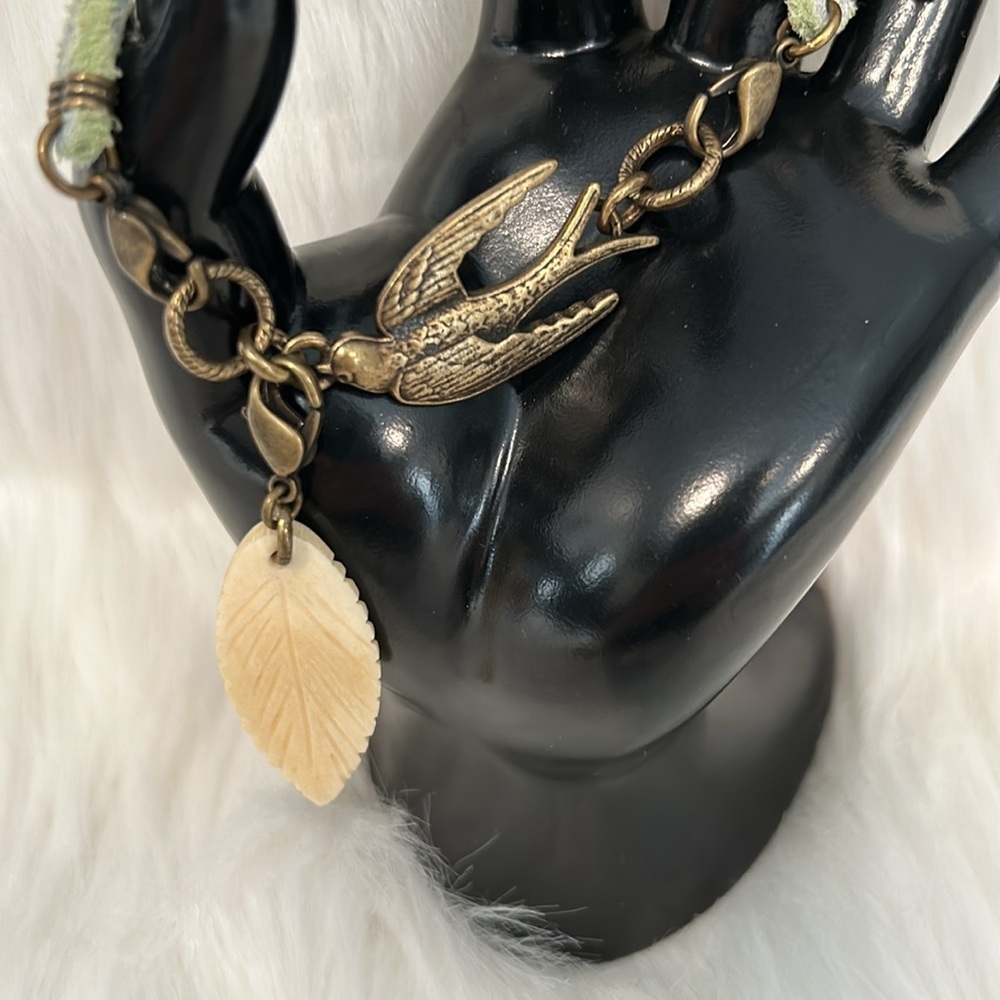 Lenny & Eva Leather Dove and Leaf Bracelet